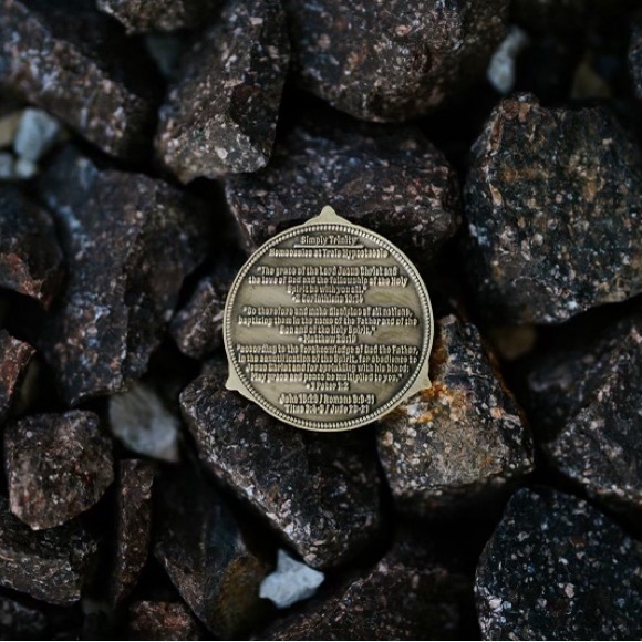 Trinity Coin/Poker chip - Picture 5 of 6